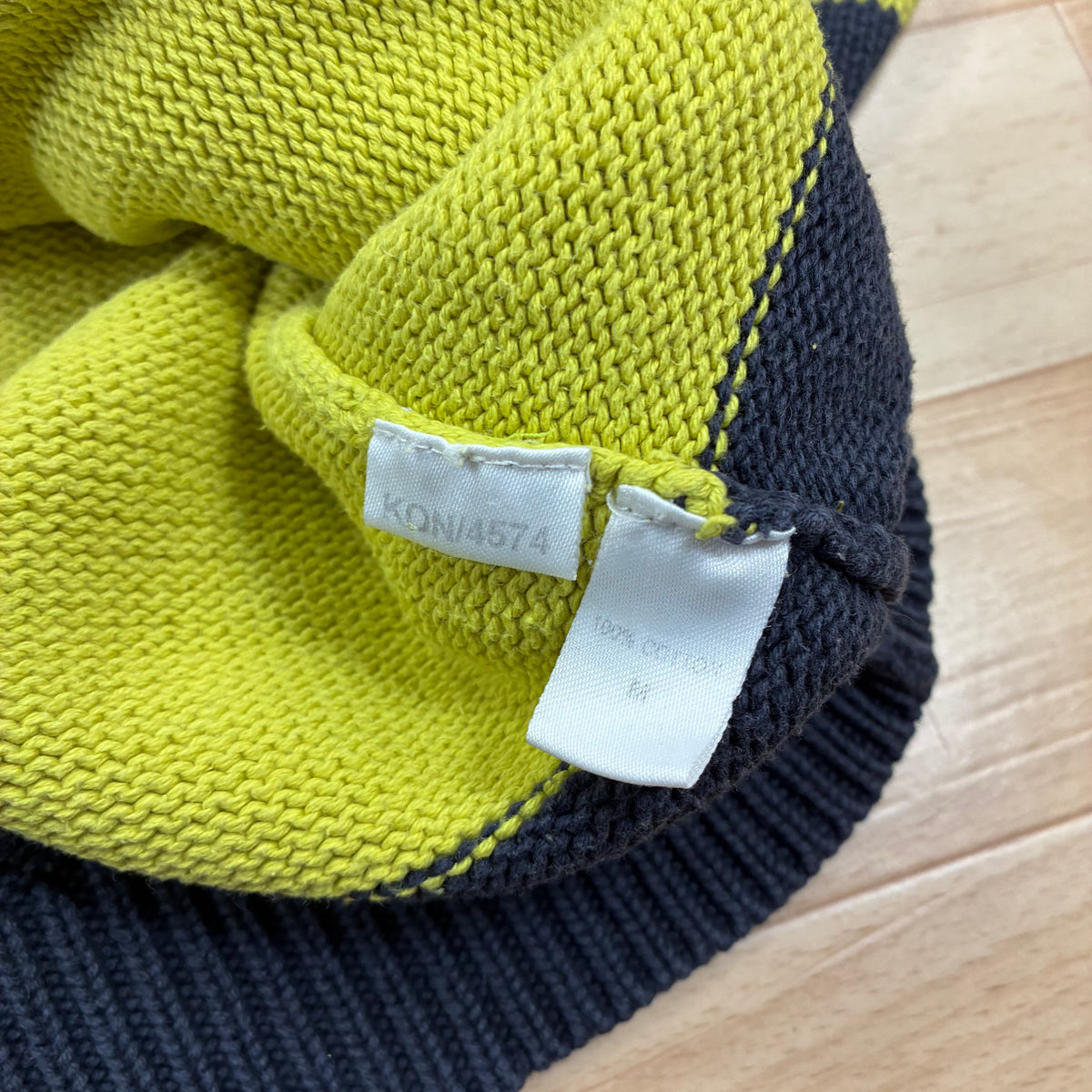 Vintage YSL knit sweater logo detail