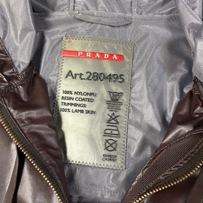 Damen Prada Re-Nylon Regenjacke mit durchgehendem Reißverschluss Größe M