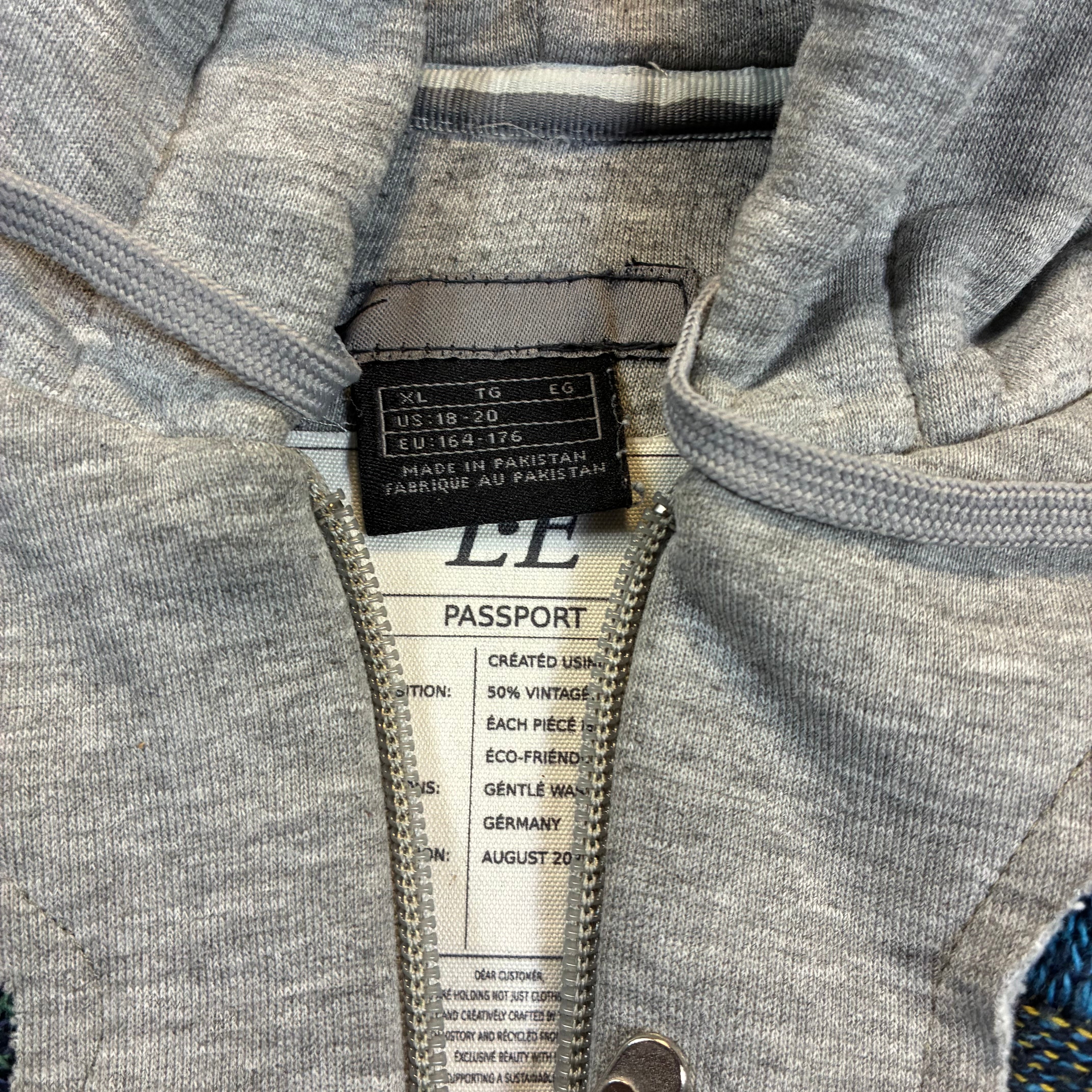 UPCYCLED Nike x Carlo Colucci Vintage Zip Hoodie Size M-L
