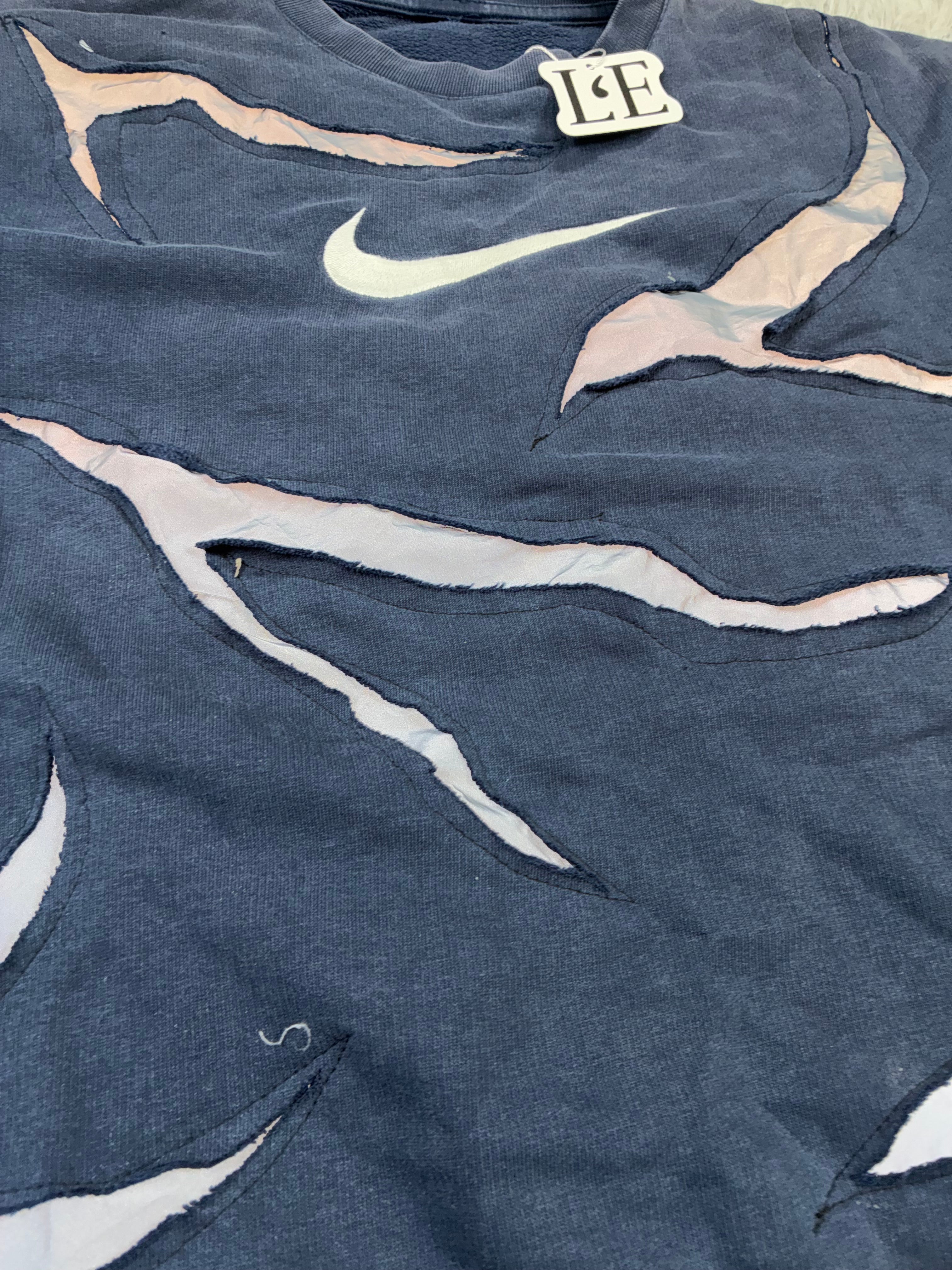 UPCYCLED Nike Vintage Reflective Sweatshirt Size S
