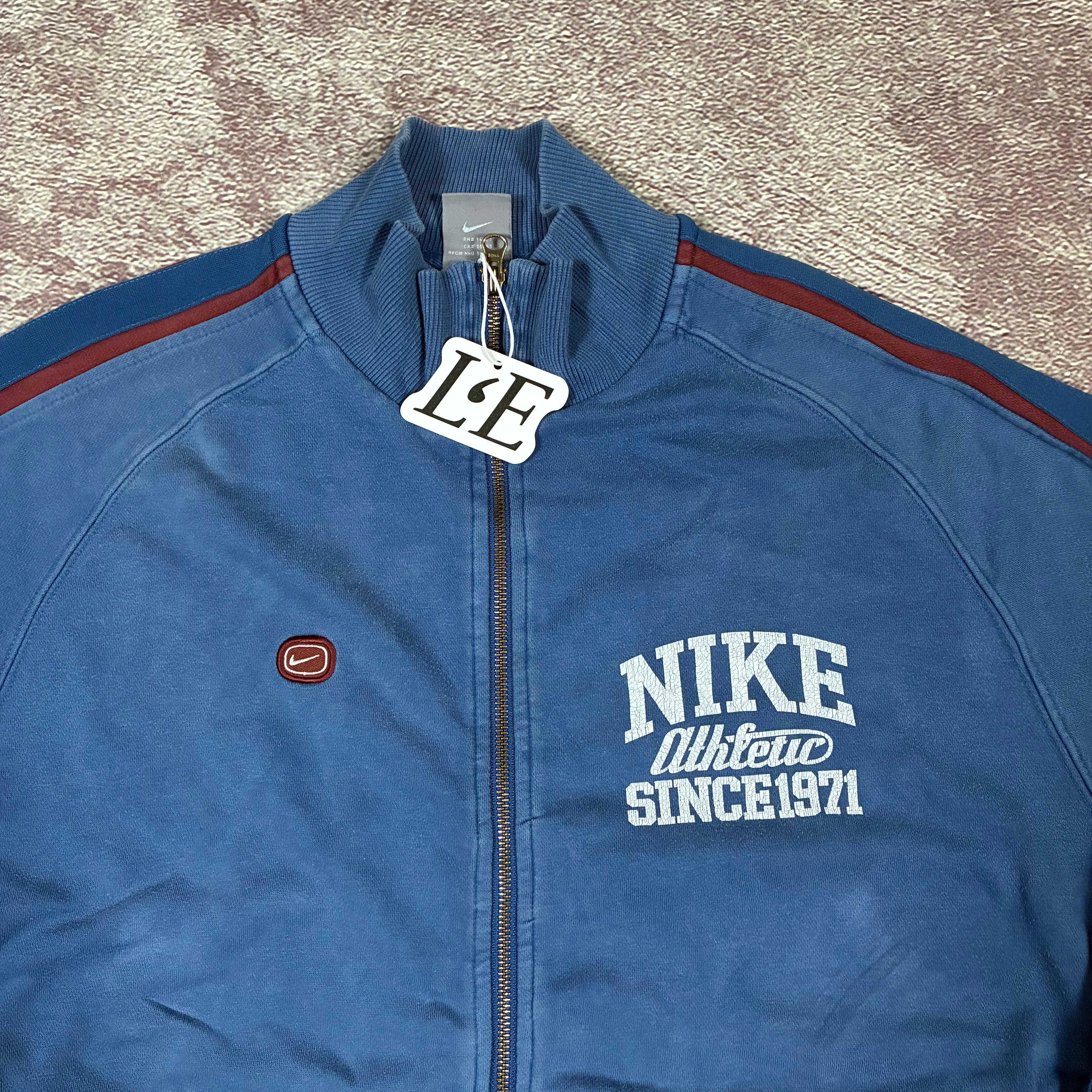 Vintage Men’s Y2K Nike Zip Trackjacket Size XL