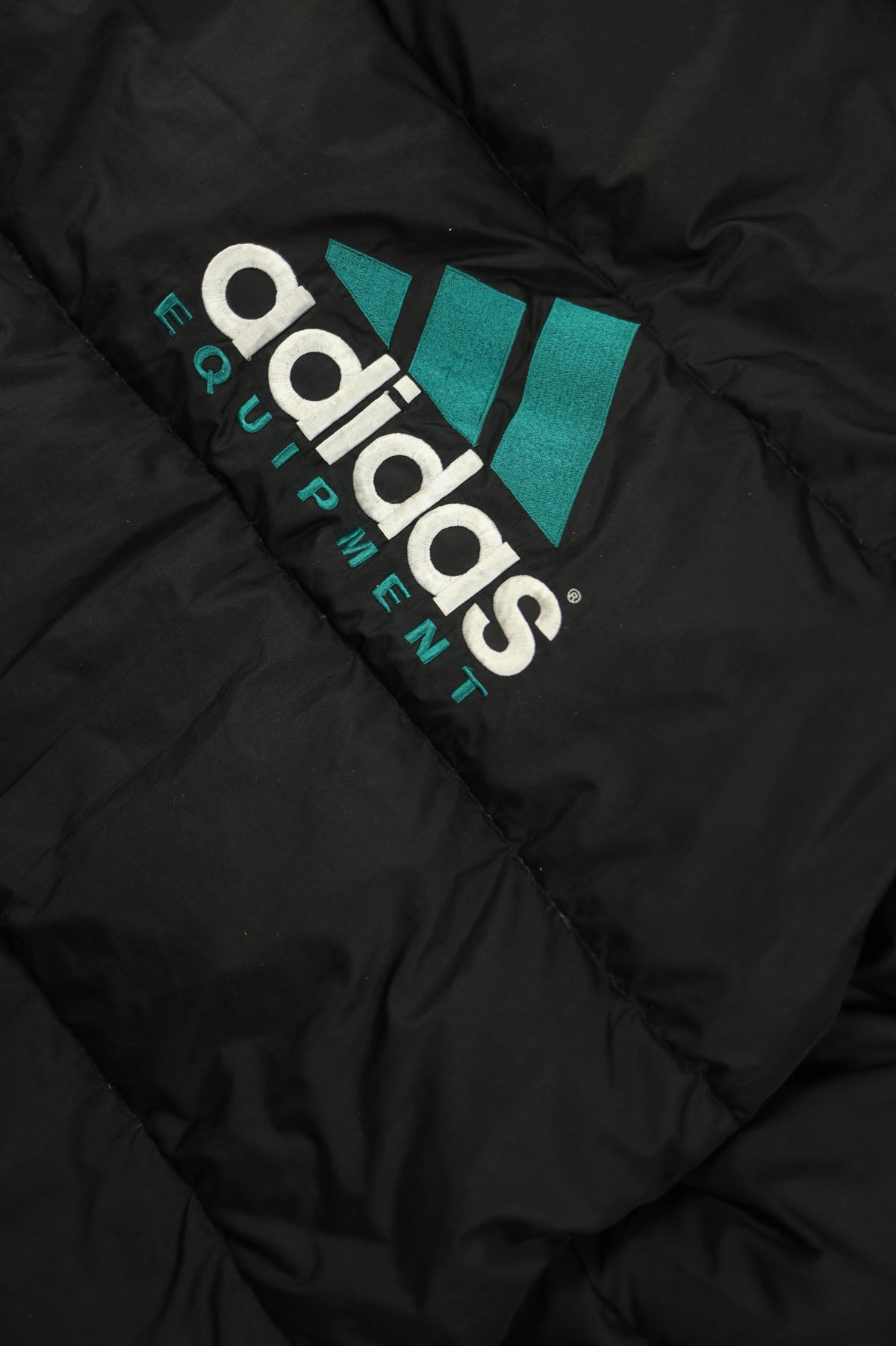 Vintage Adidas Equipment puffer hood detail