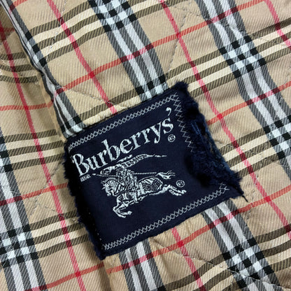 Women’s Burberrys  90s Vintage Quilted Jacket  Waterproof  Size M-L