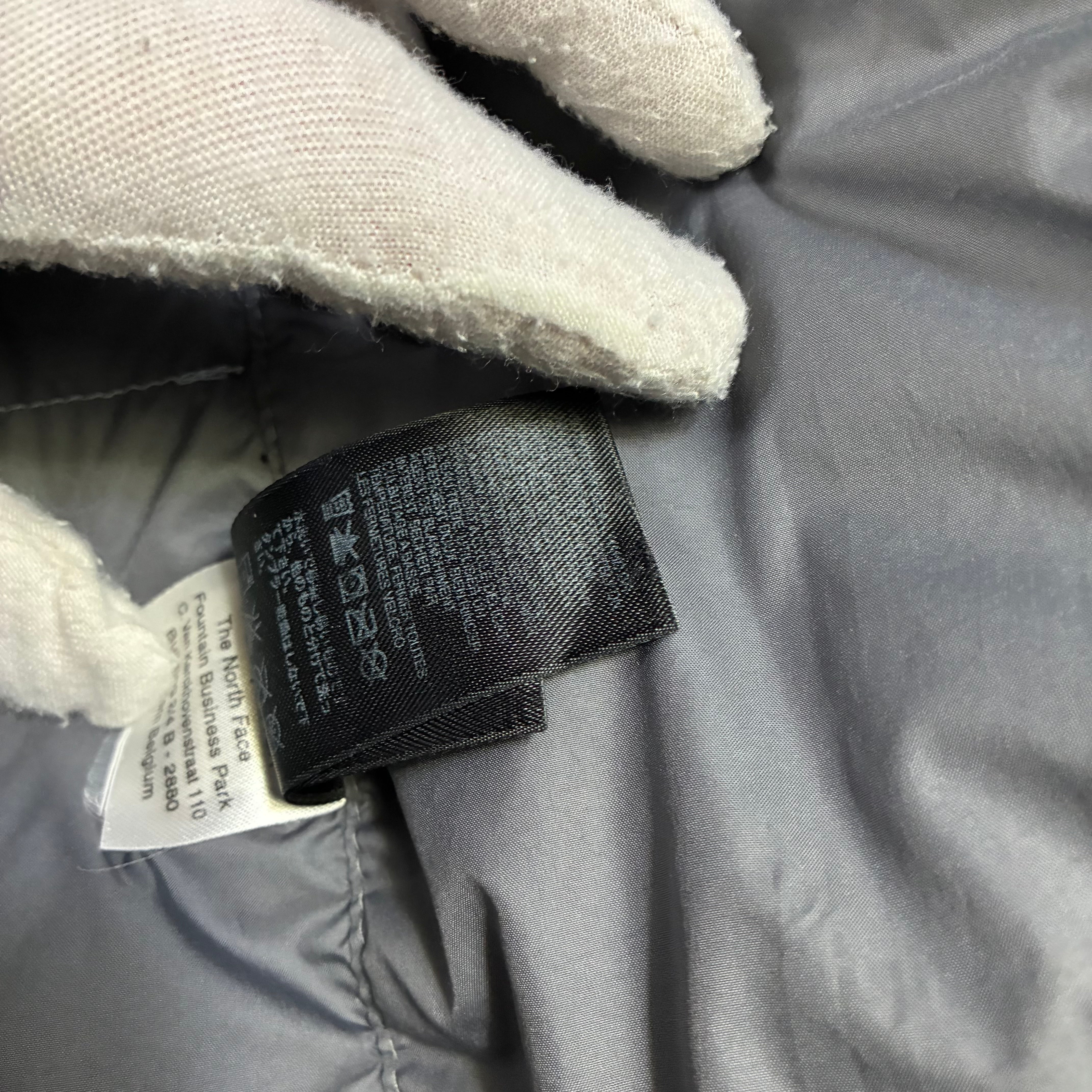 The North Face Womens  Down Puffer Jacket Size M Outdoor Winter Coat