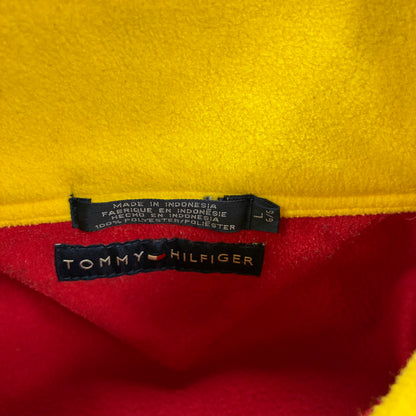 Vintage Tommy Hilfiger fleece flag logo detail