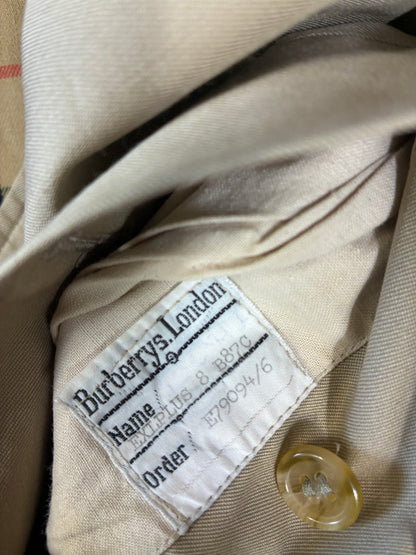 Women’s Burberrys Trench Coat Size M