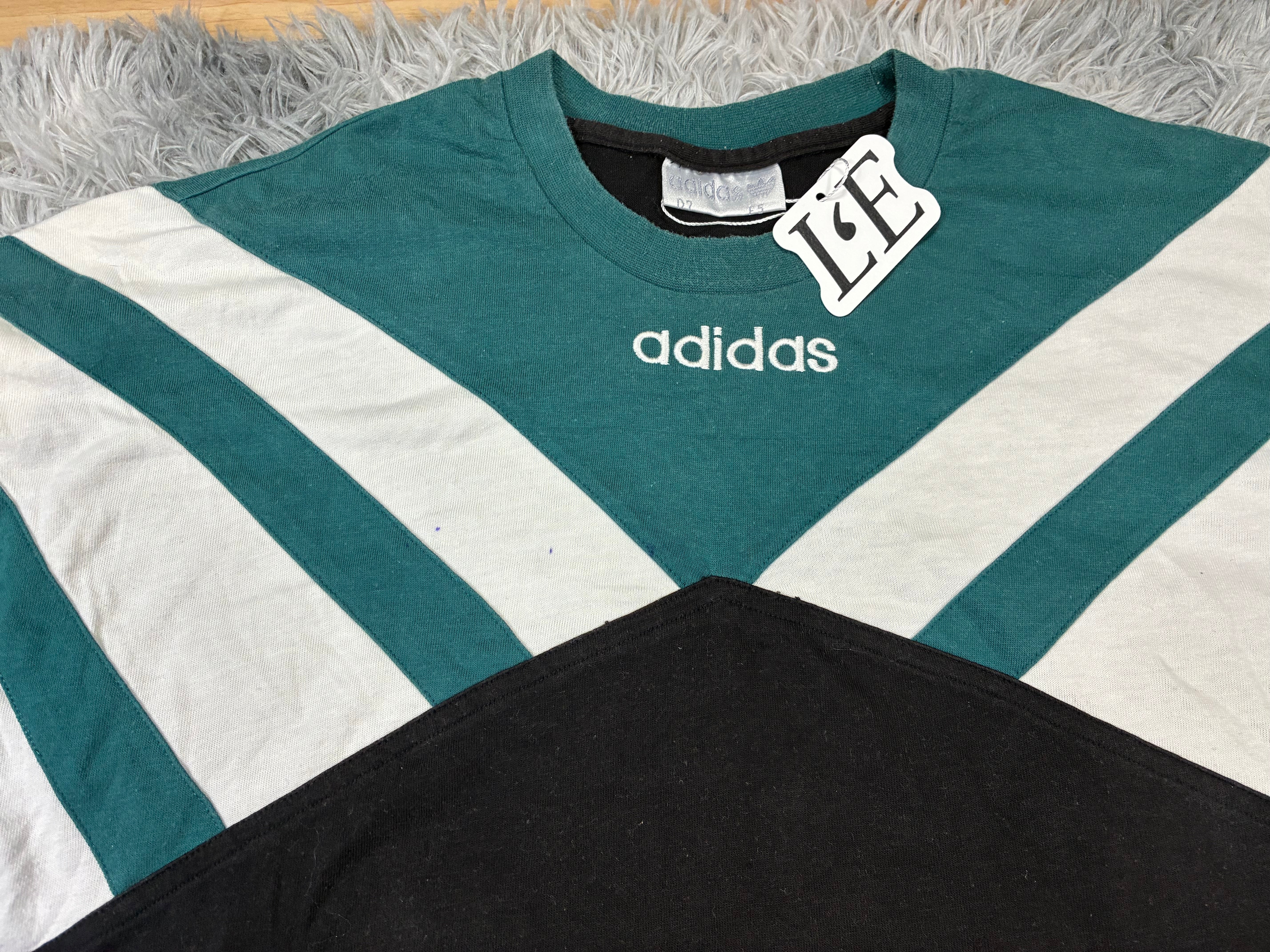 Mens Adidas Vintage T-Shirt Size M