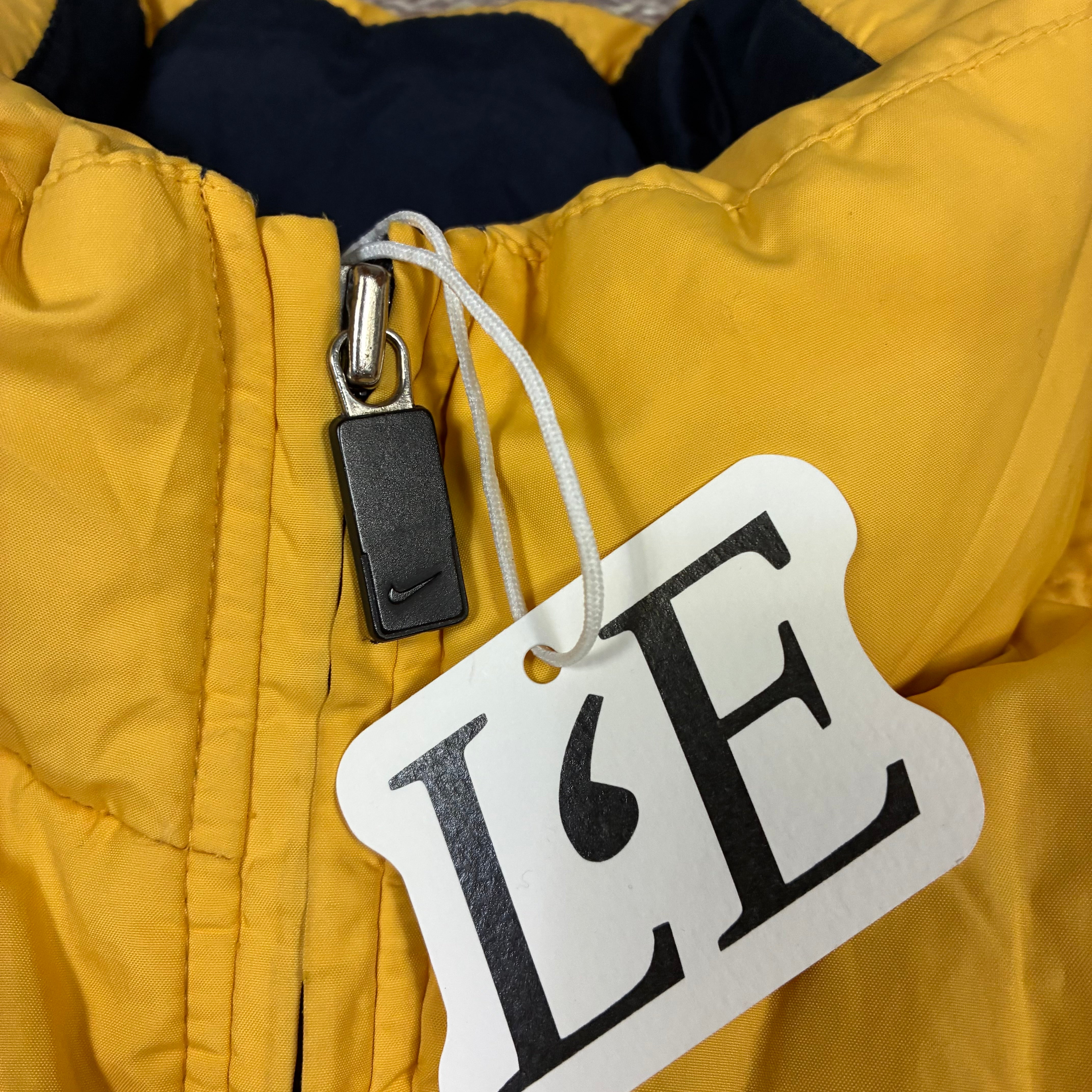 Men’s Nike Vintage Goose Down Centre Logo Puffer Jacket Size M