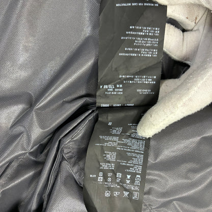 Damen Prada Re-Nylon Regenjacke mit durchgehendem Reißverschluss Größe M