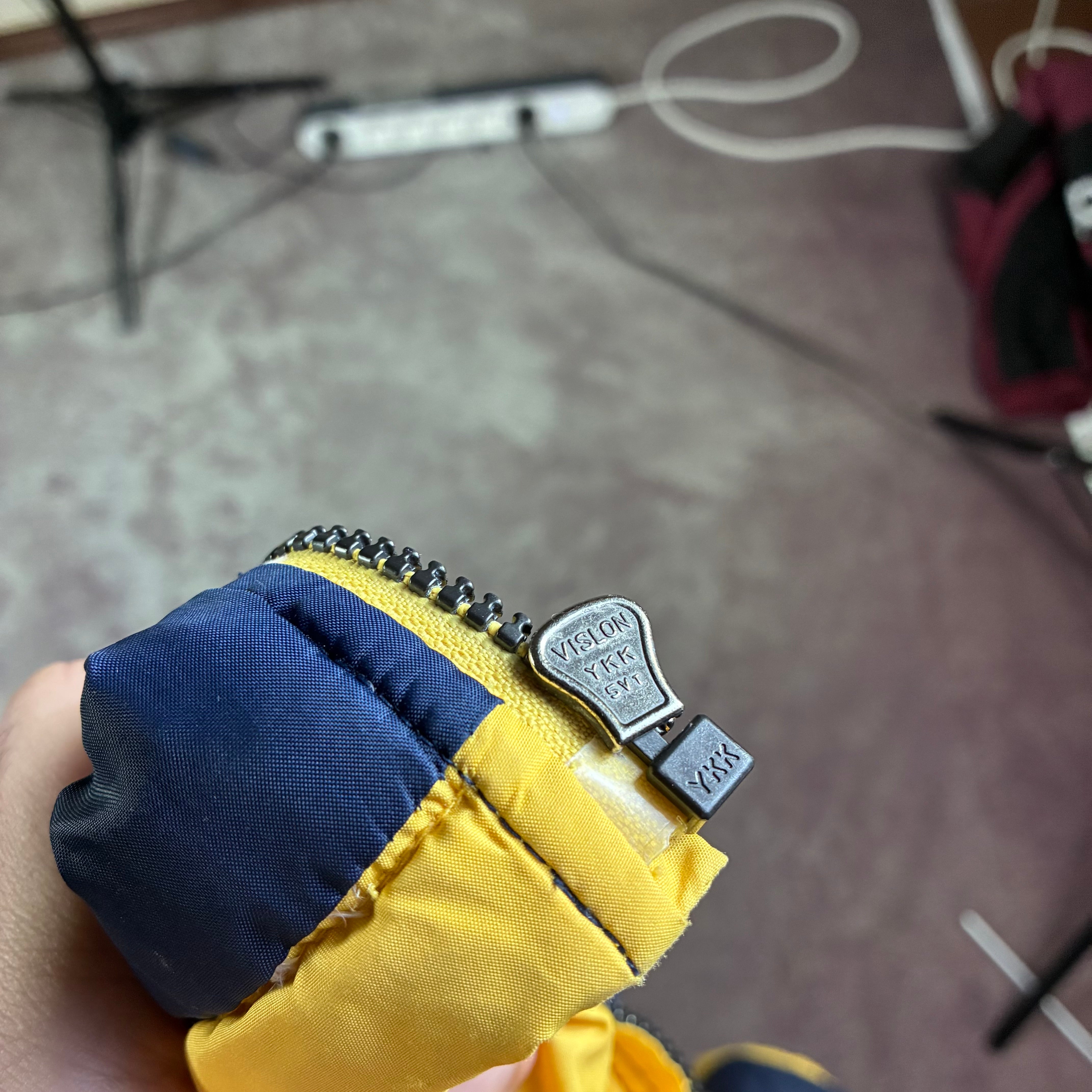 Men’s Nike Vintage Goose Down Centre Logo Puffer Jacket Size M