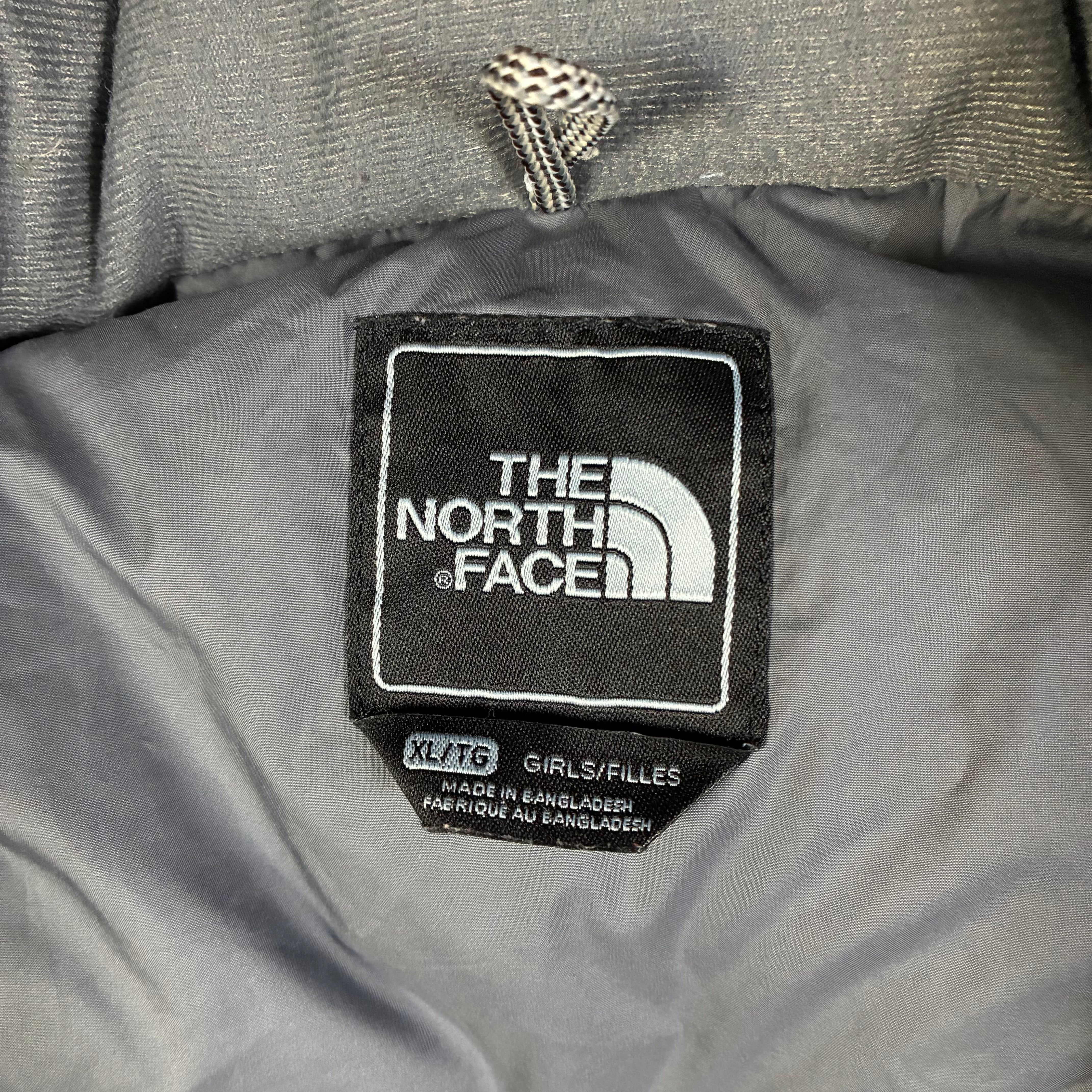 The North Face Womens  Down Puffer Jacket Size M Outdoor Winter Coat