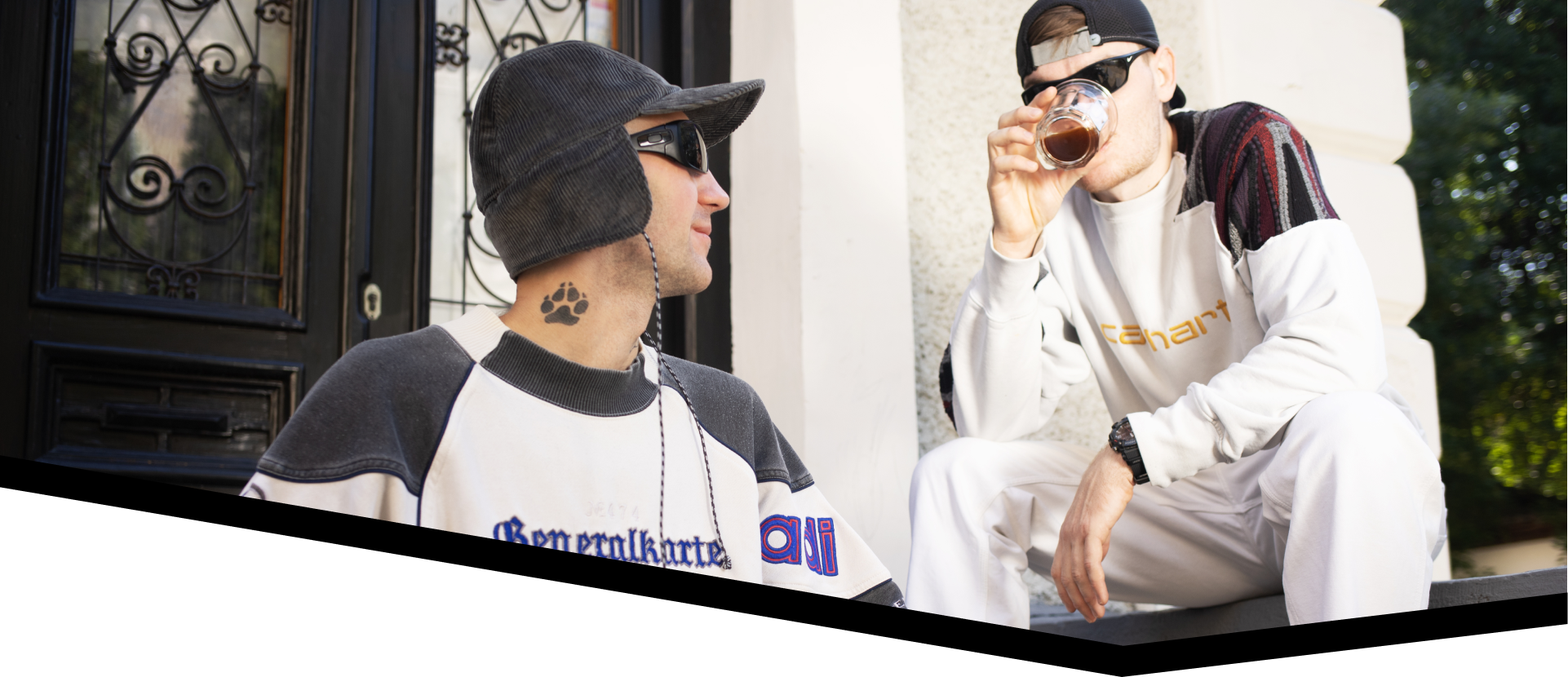 ~exclusive-banner