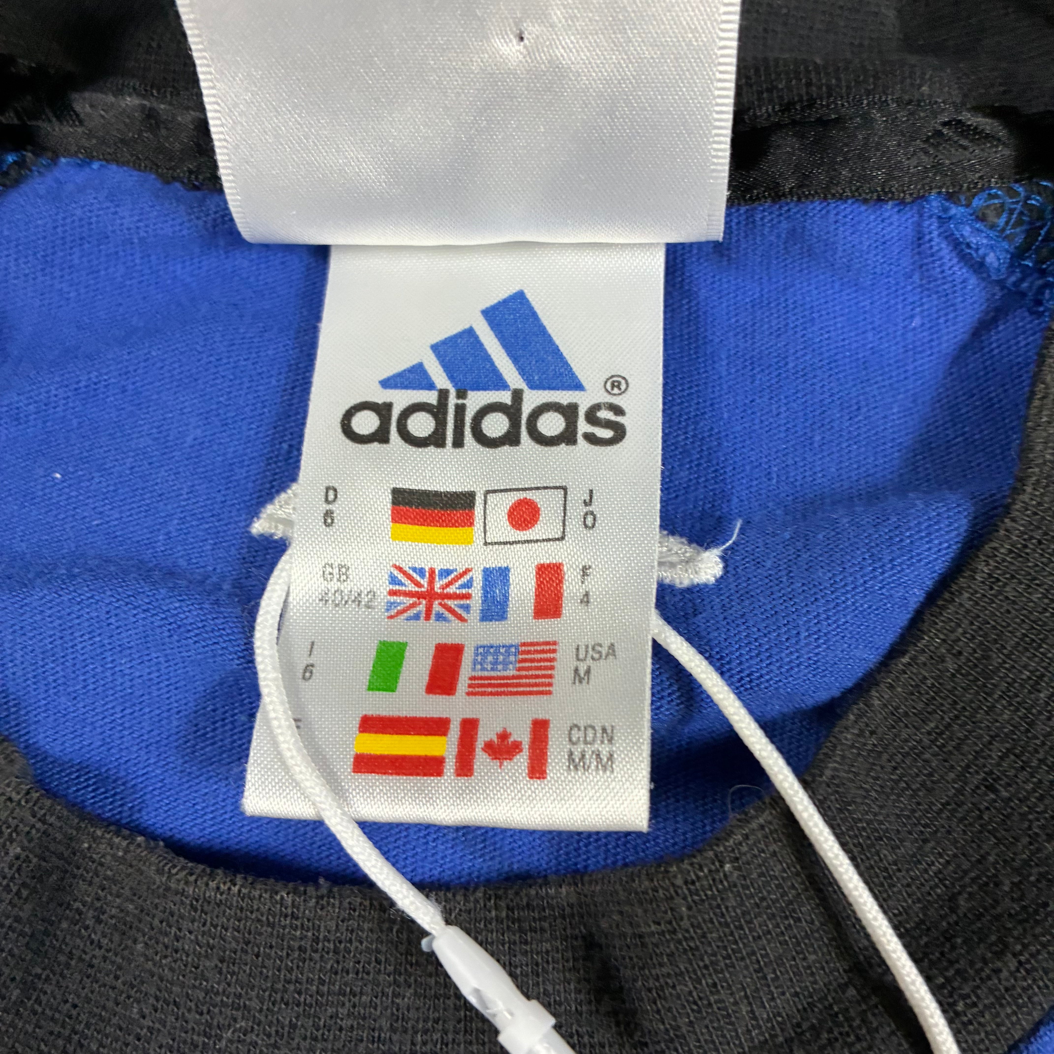 Adidas Vintage T-shirt Size M