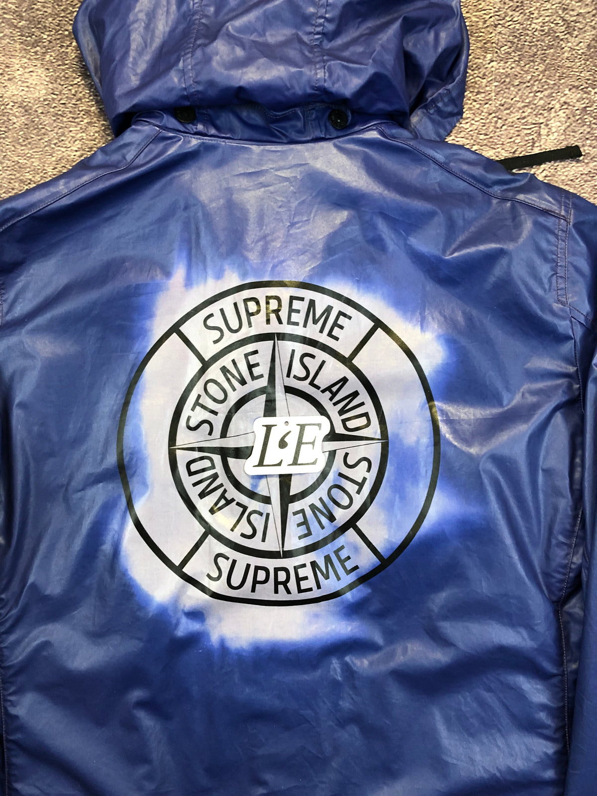 SI x Supreme hood detail
