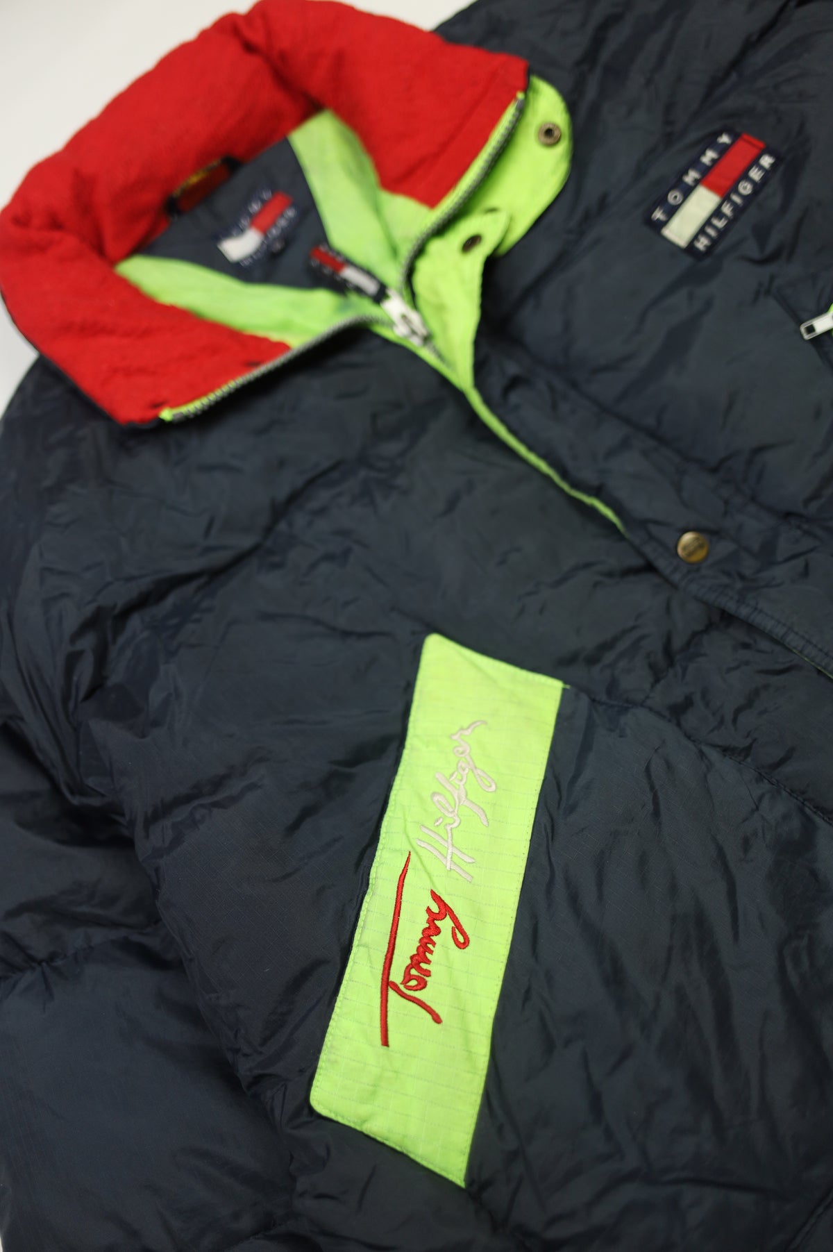 Tommy Hilfiger goose down jacket fabric detail