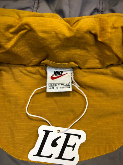 Nike yellow puffer zipper detail