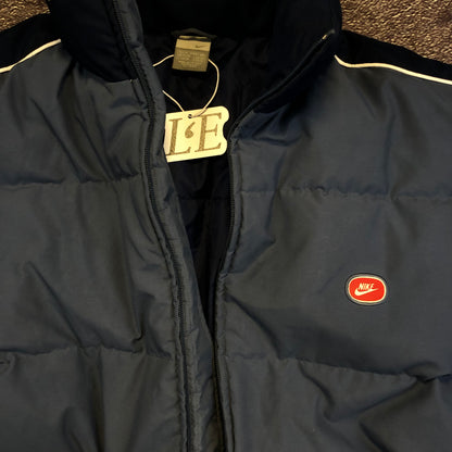 Nike puffer zipper detail