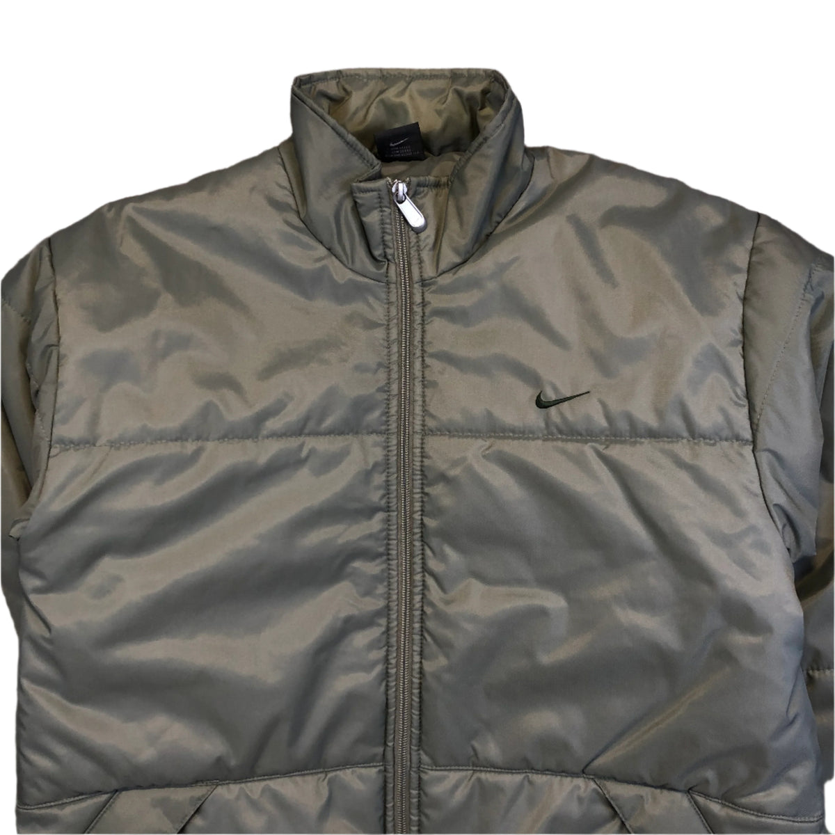 Vintage Nike green puffer zipper detail