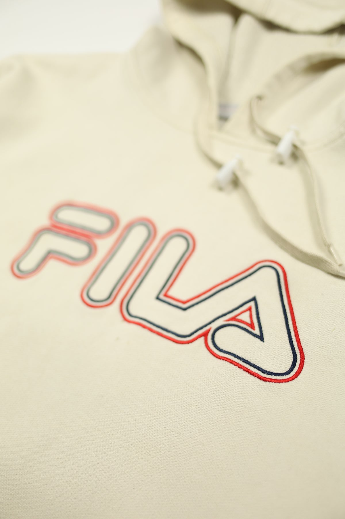 Vintage Fila hoodie F-box logo detail