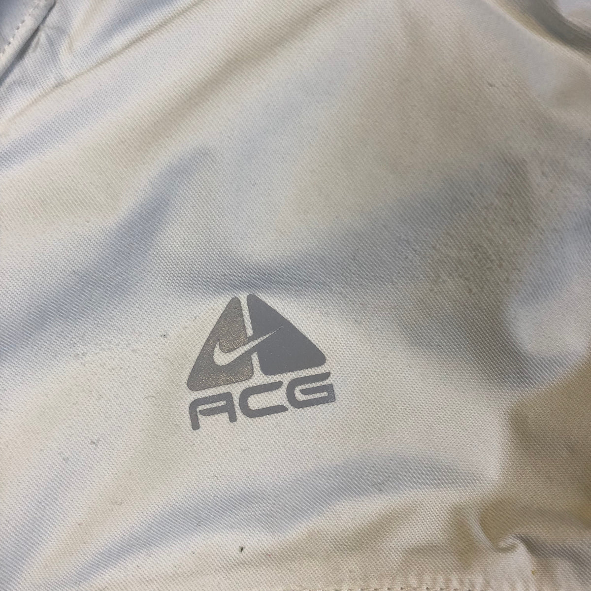 Nike ACG womens jacket size tag