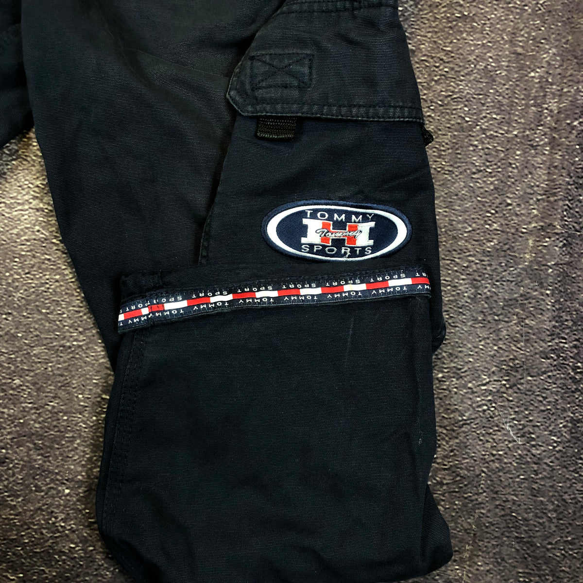 Tommy Hilfiger cargo pants pocket and waistband detail