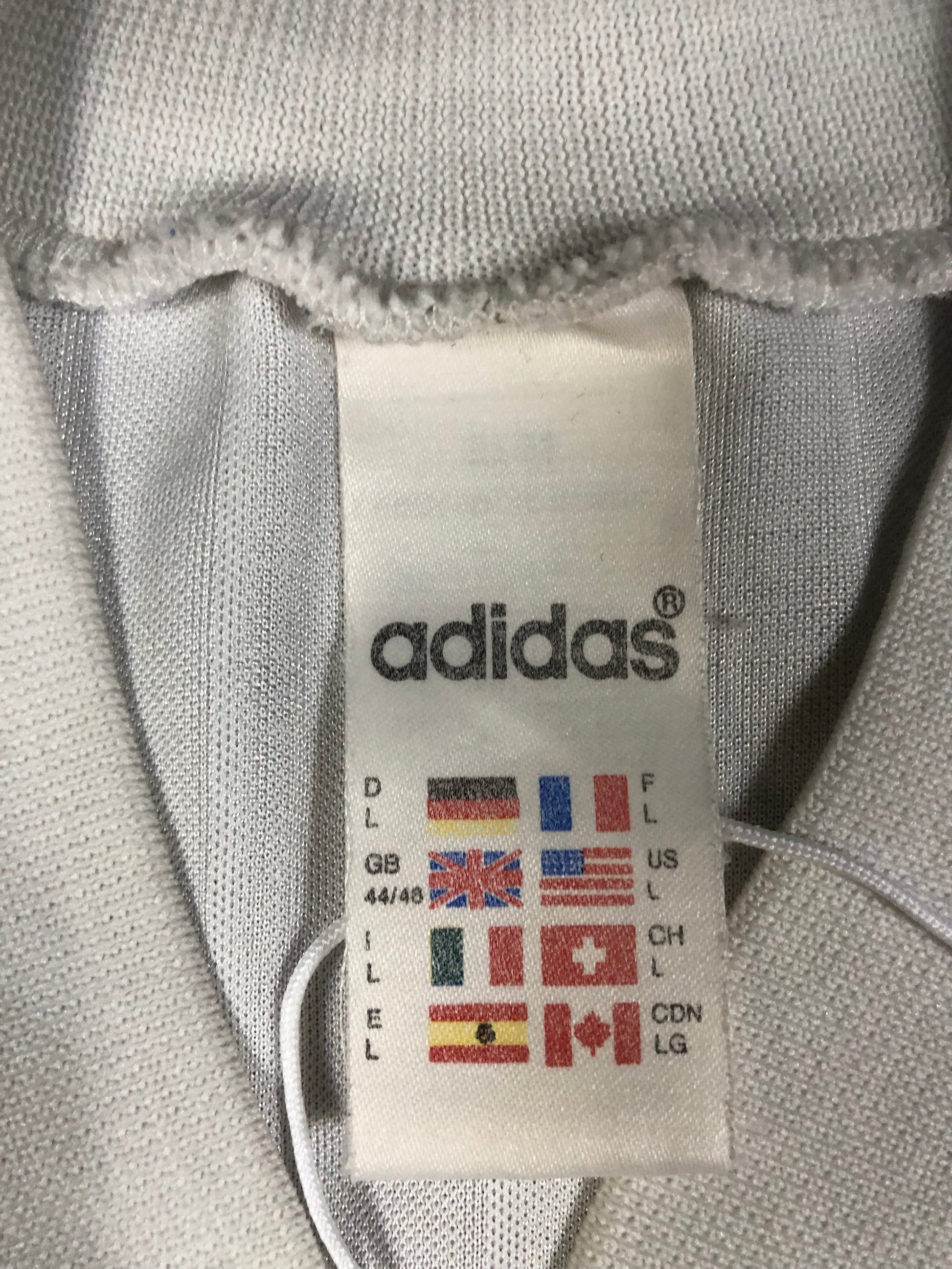 Adidas HSV vintage jersey size tag