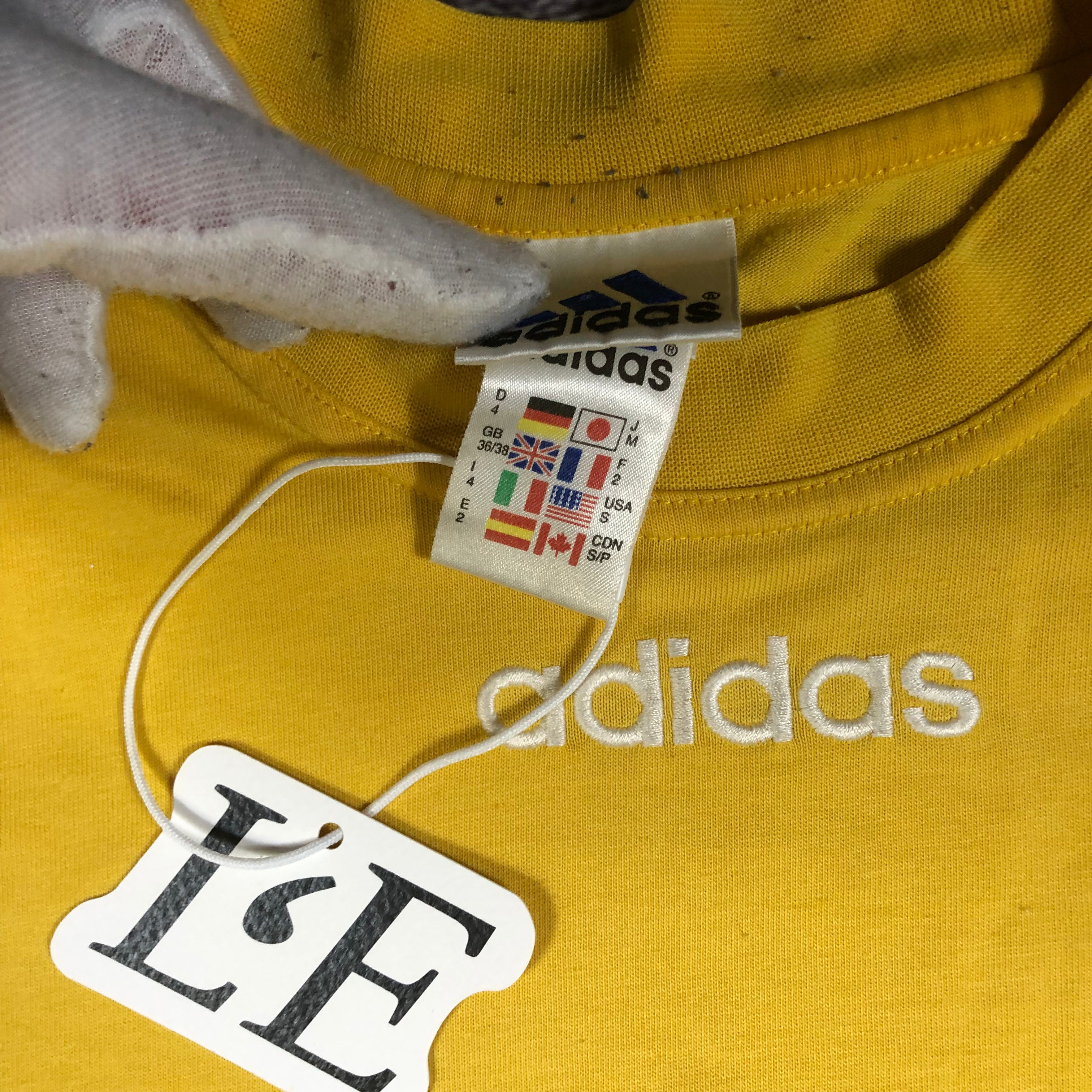 Vintage Adidas T-shirt Size M