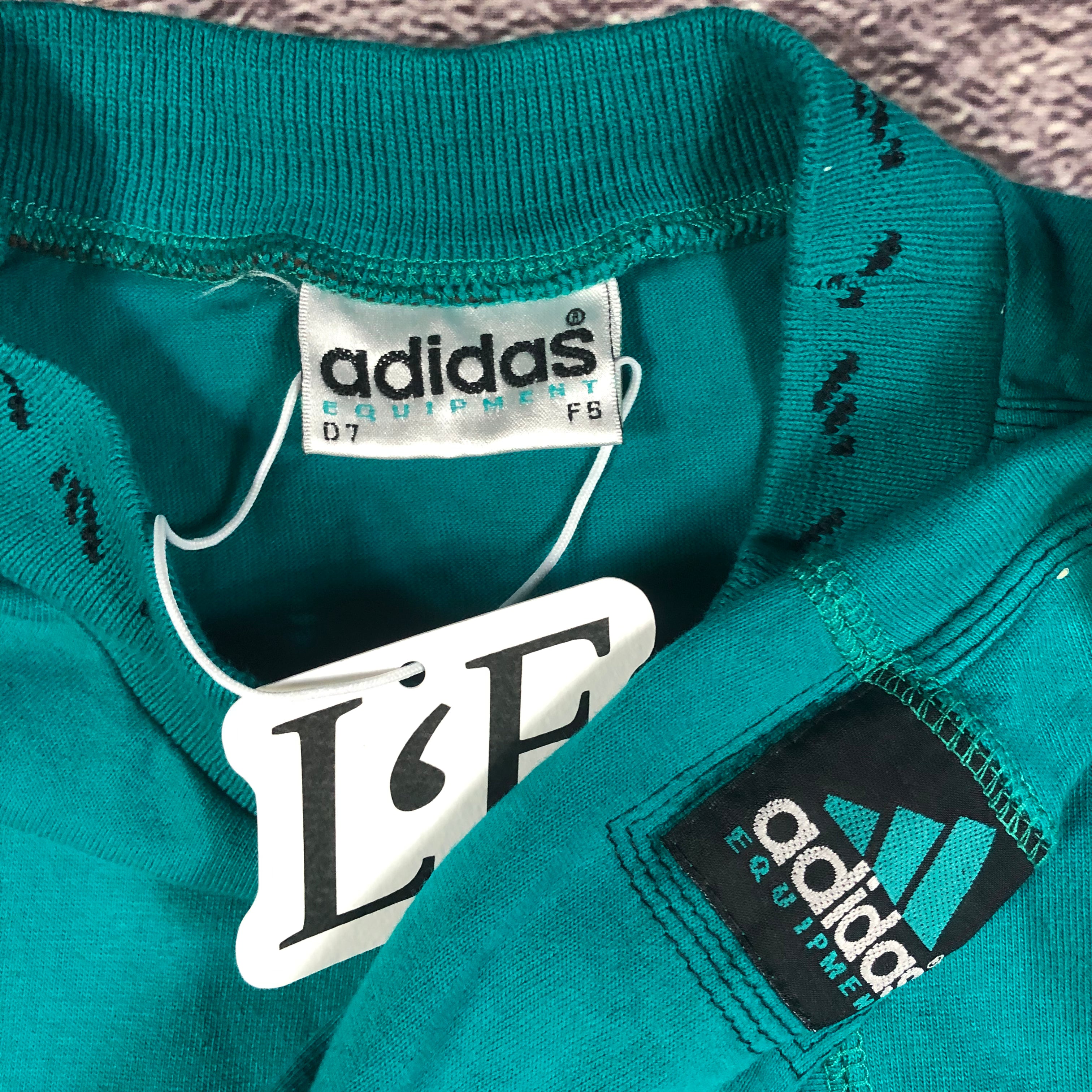 Vintage adidas Equipment T-Shirt Size M